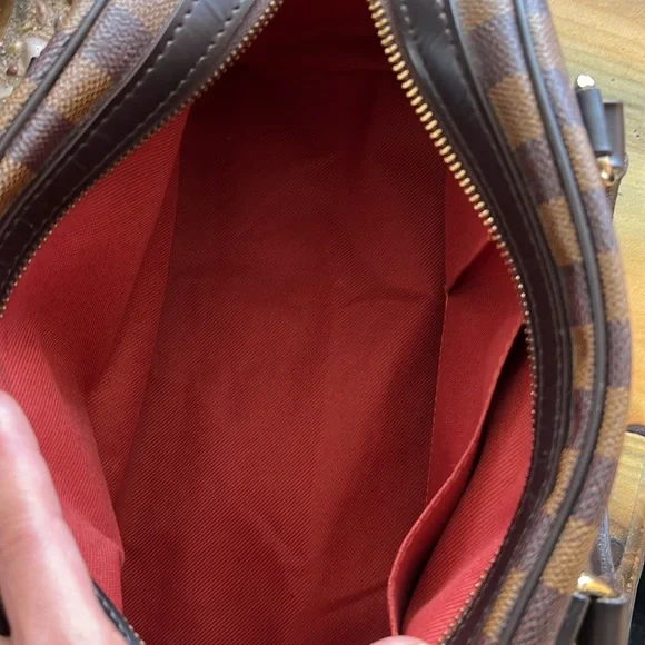 LV bag - Picture 5 of 8